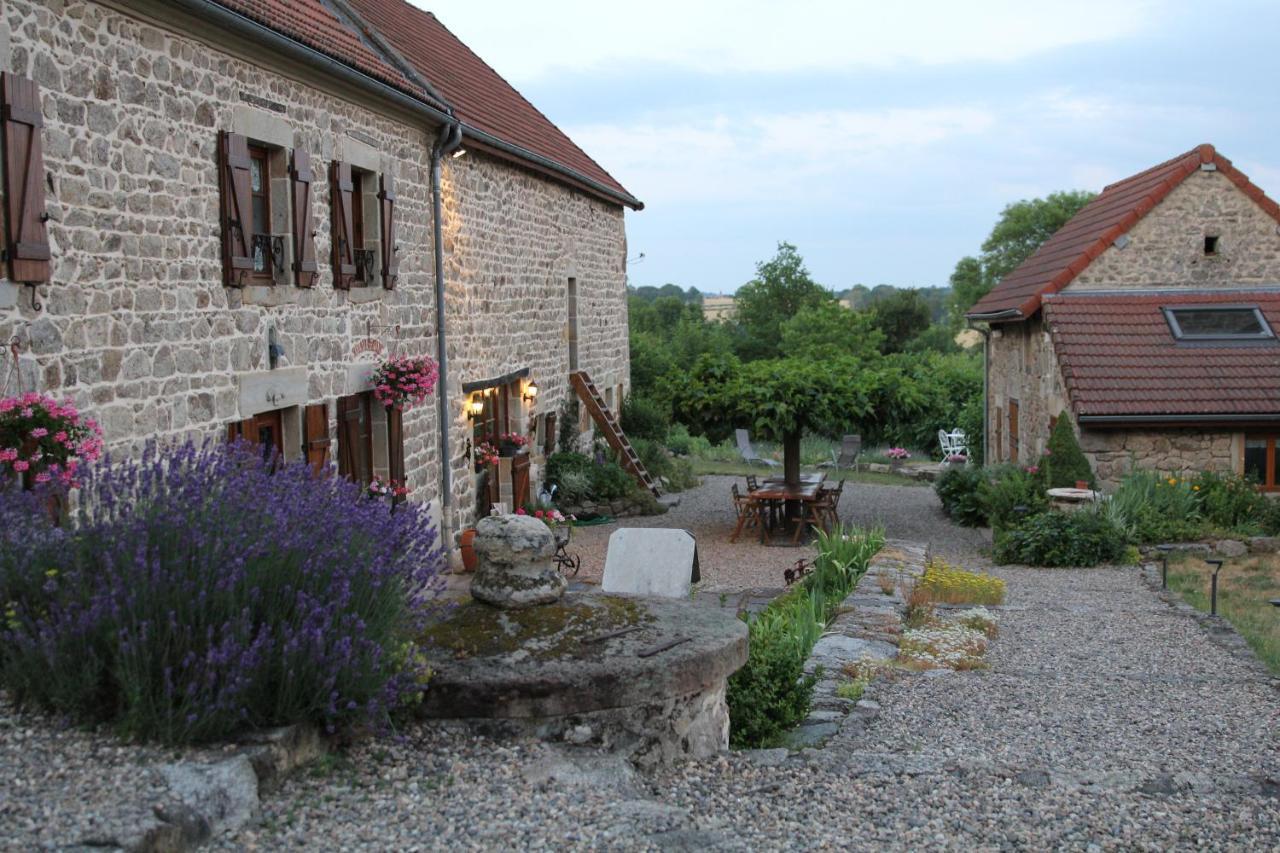 La Belle Ame Bed & Breakfast Saint-Priest-des-Champs Dış mekan fotoğraf