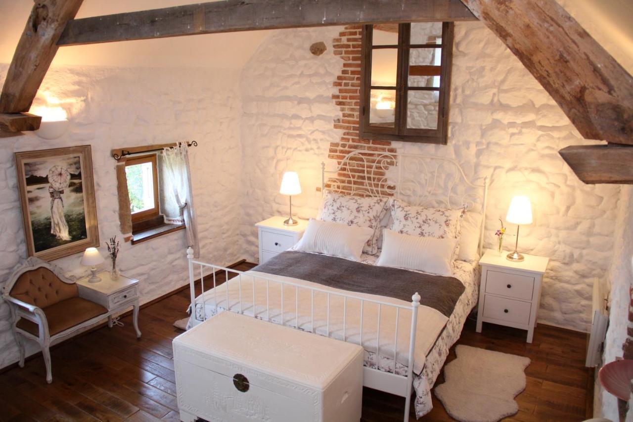 La Belle Ame Bed & Breakfast Saint-Priest-des-Champs Oda fotoğraf