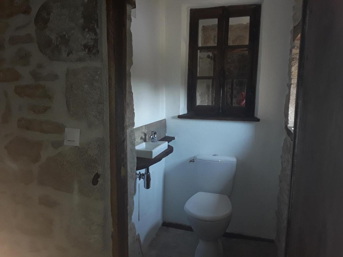 La Belle Ame Bed & Breakfast Saint-Priest-des-Champs Dış mekan fotoğraf