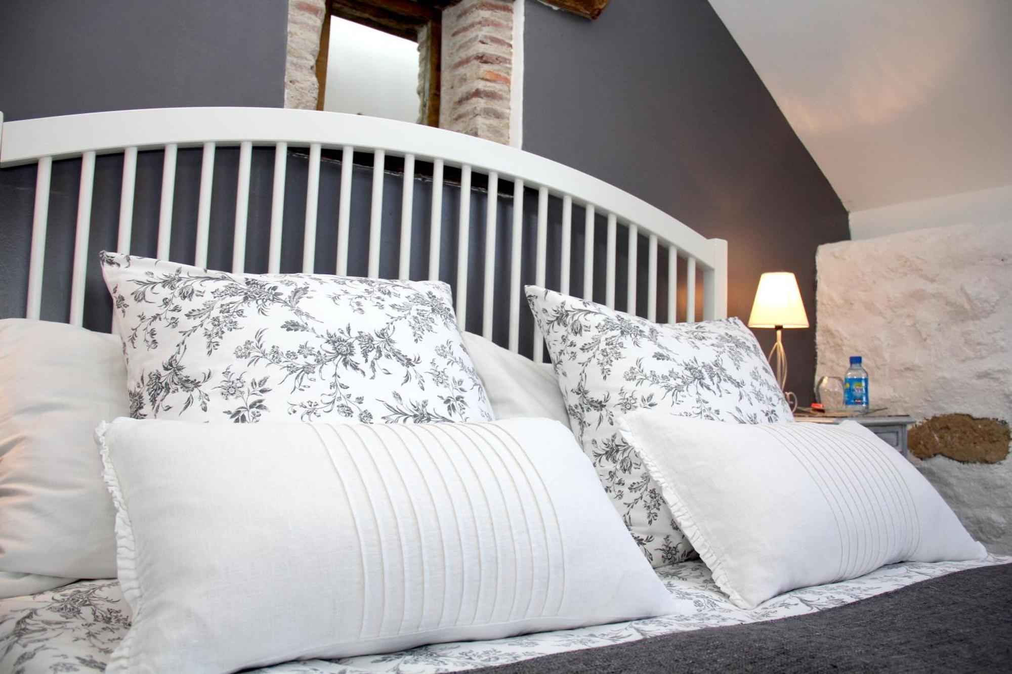 La Belle Ame Bed & Breakfast Saint-Priest-des-Champs Oda fotoğraf