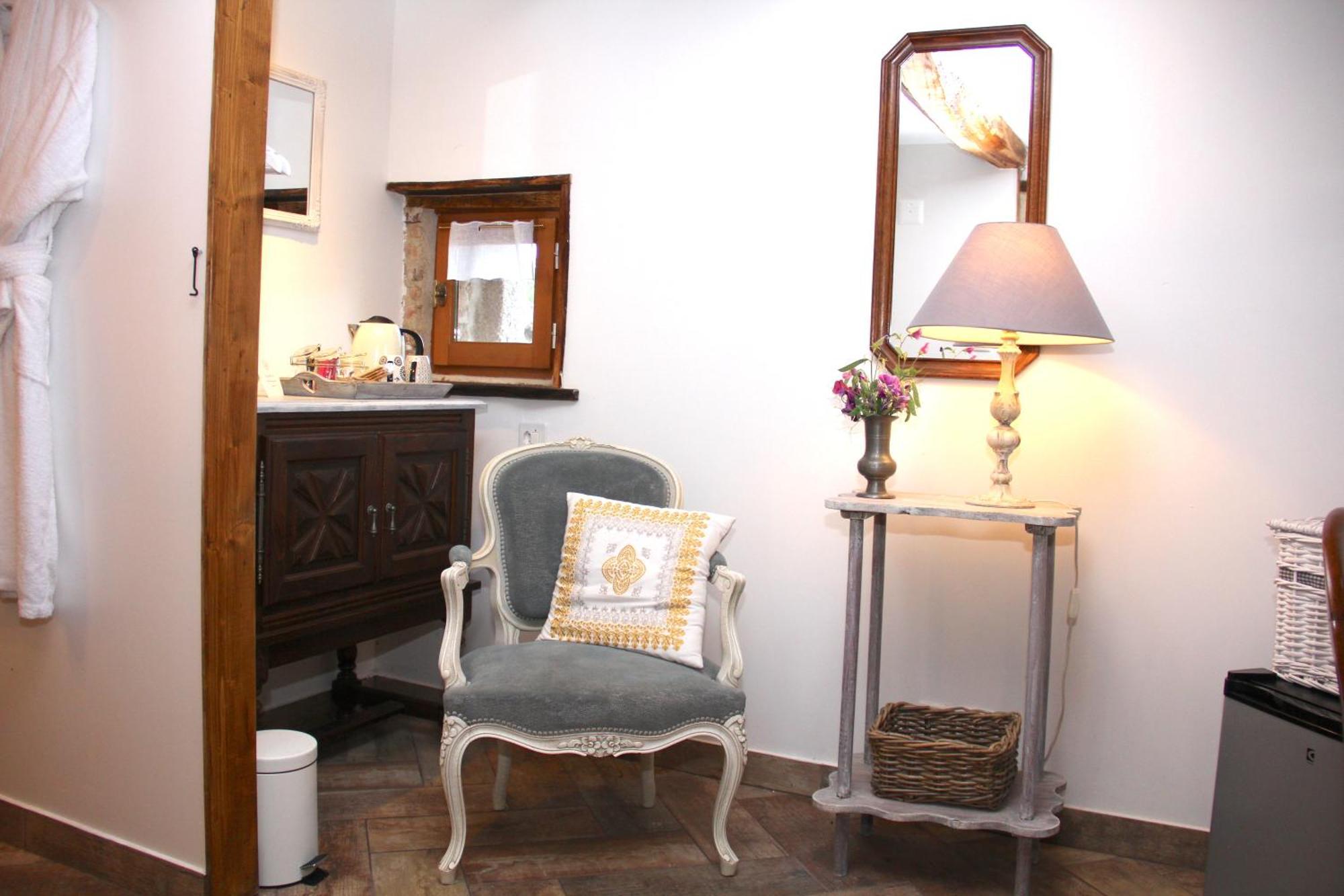 La Belle Ame Bed & Breakfast Saint-Priest-des-Champs Oda fotoğraf