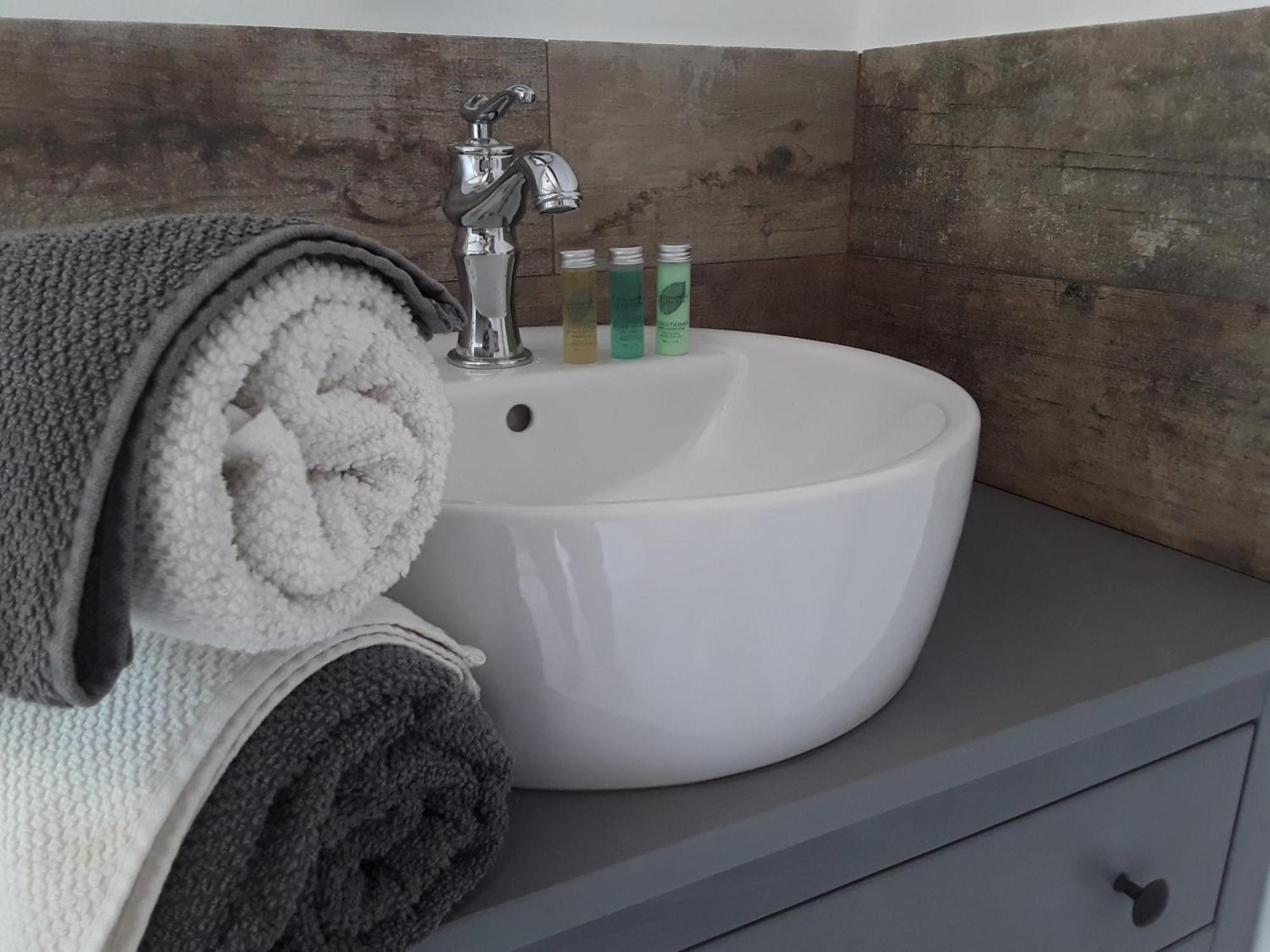 La Belle Ame Bed & Breakfast Saint-Priest-des-Champs Oda fotoğraf