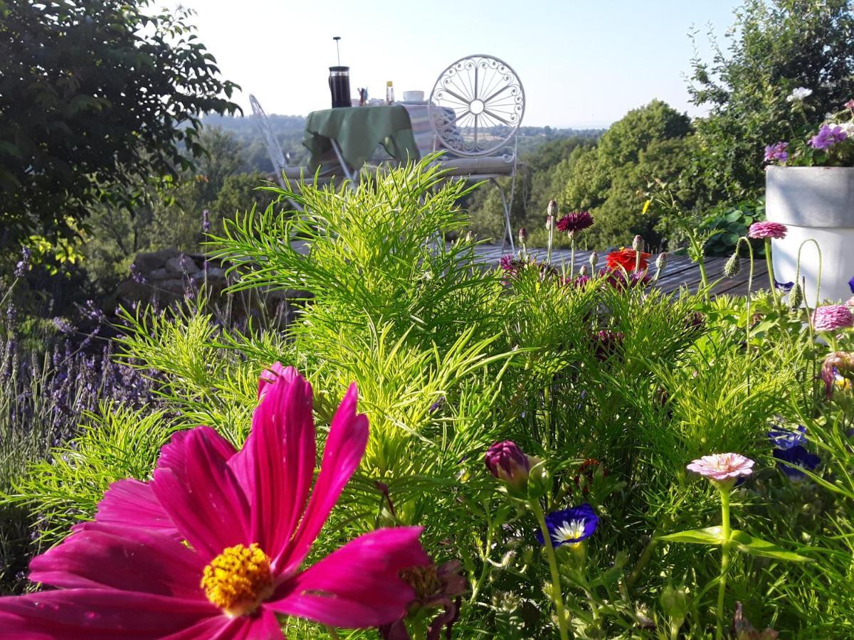 La Belle Ame Bed & Breakfast Saint-Priest-des-Champs Dış mekan fotoğraf